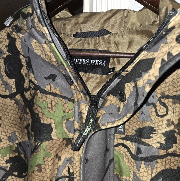 River's West Pioneer Camouflage Hooded Jacket 100% waterproof NWOT Xl - Picture 2 of 6